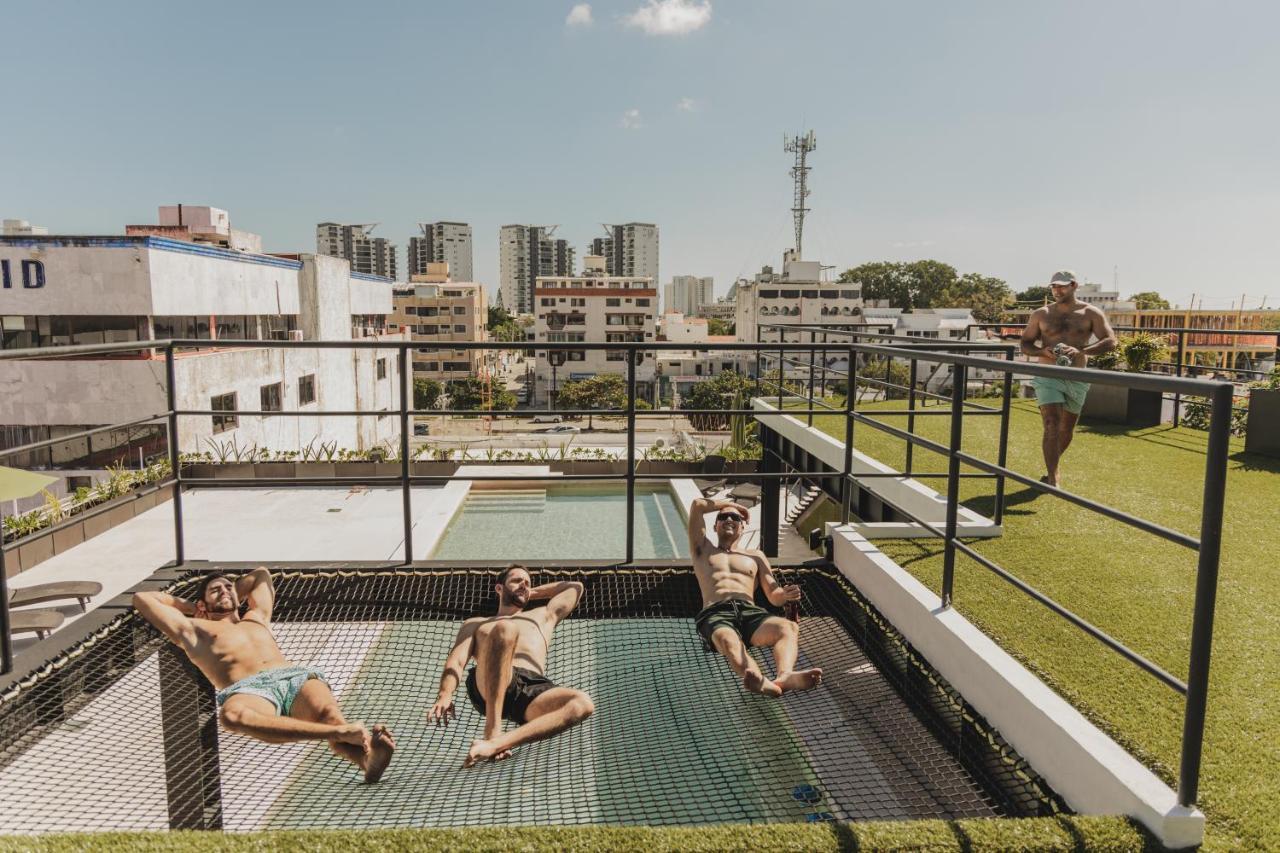 Caleta Hostel Rooftop & Pool Канкун Экстерьер фото